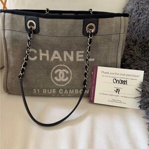 CHANEL Deauville Tote